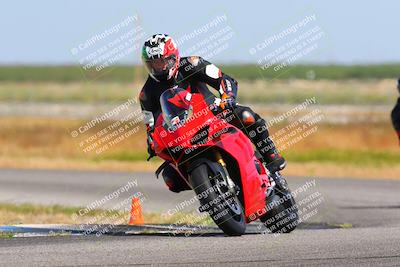 media/Apr-24-2023-Fastrack Riders (Mon) [[2ca7ef103c]]/Level 1/Session 1 (Sweeper)/